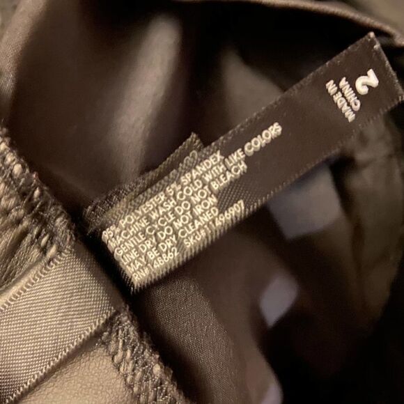Torrid Black Faux Leather Leggings Size 2X - Picture 4 of 4